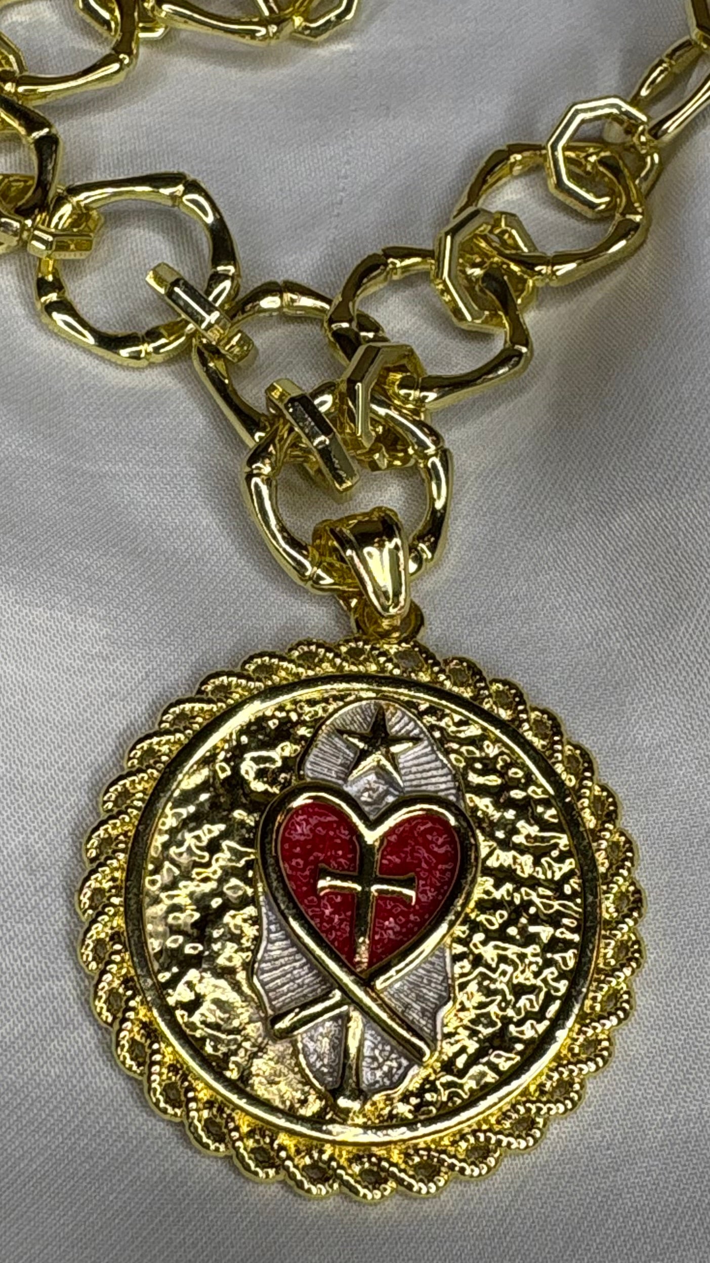 Collar Corazon Sagrado