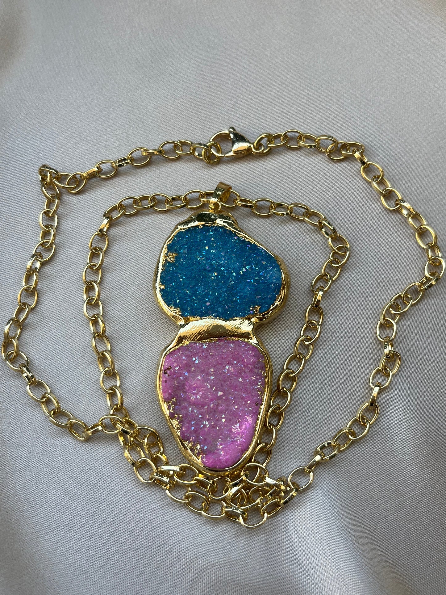 Collar Magnesia piedras naturales