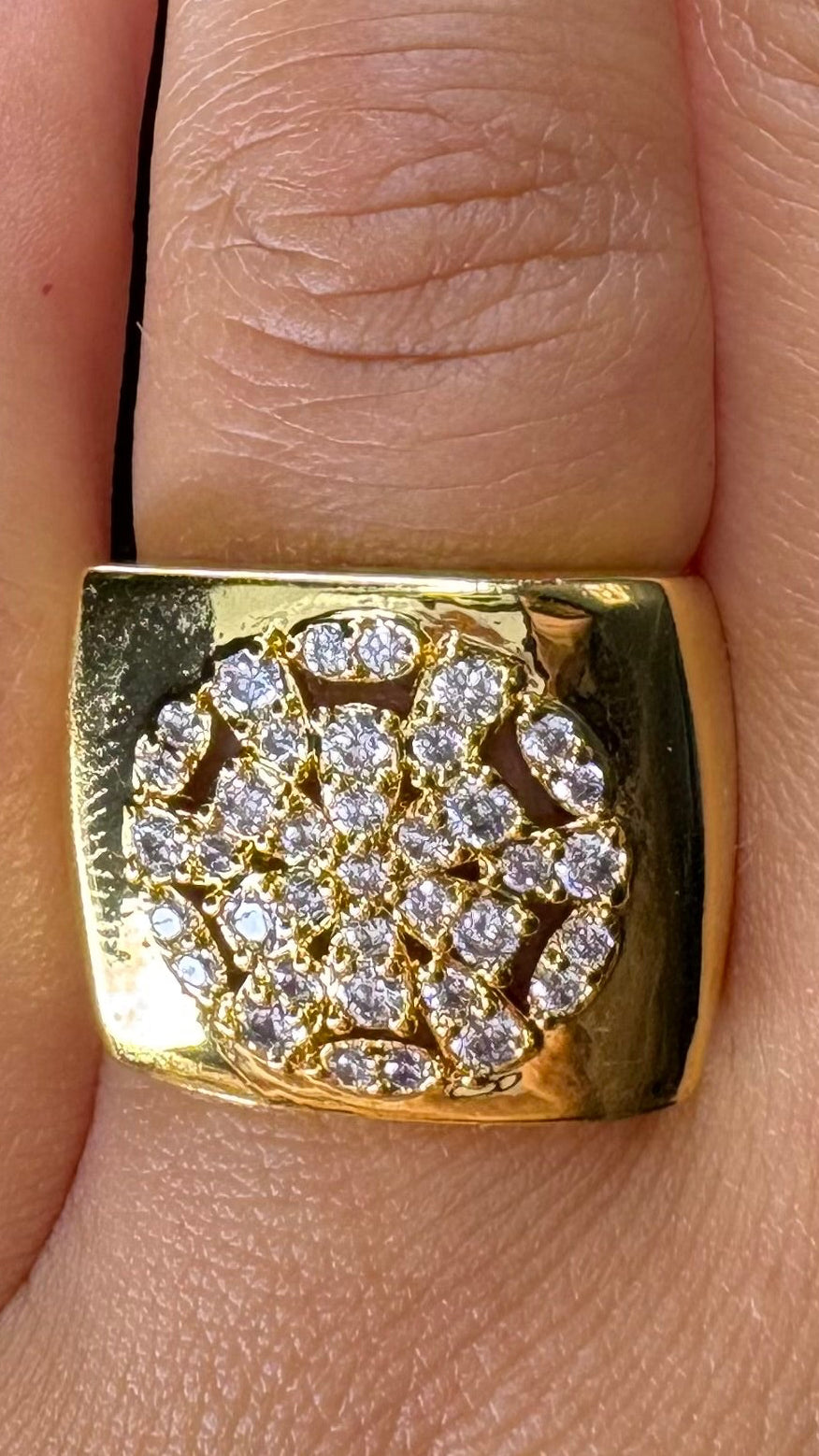 Anillo Donatella gold