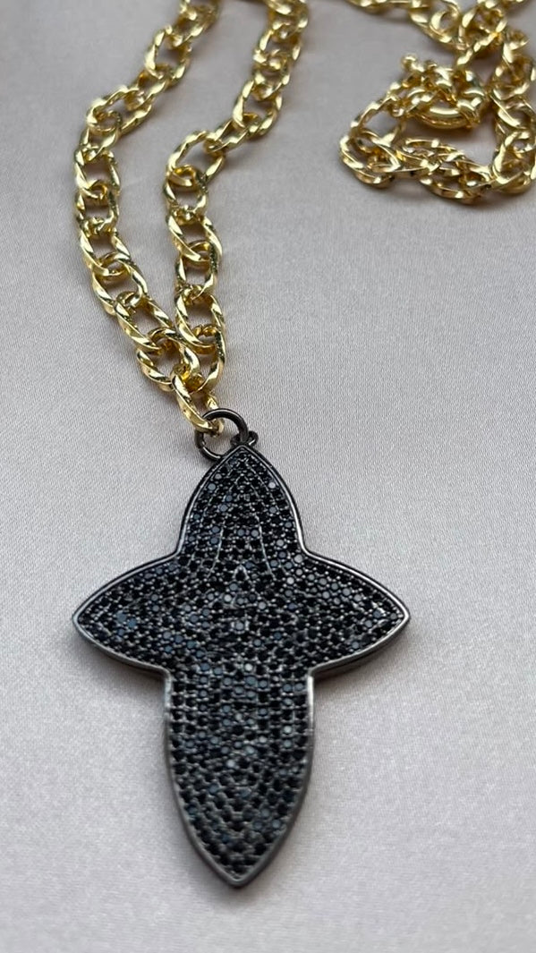 Collar cruz Black Microcircones