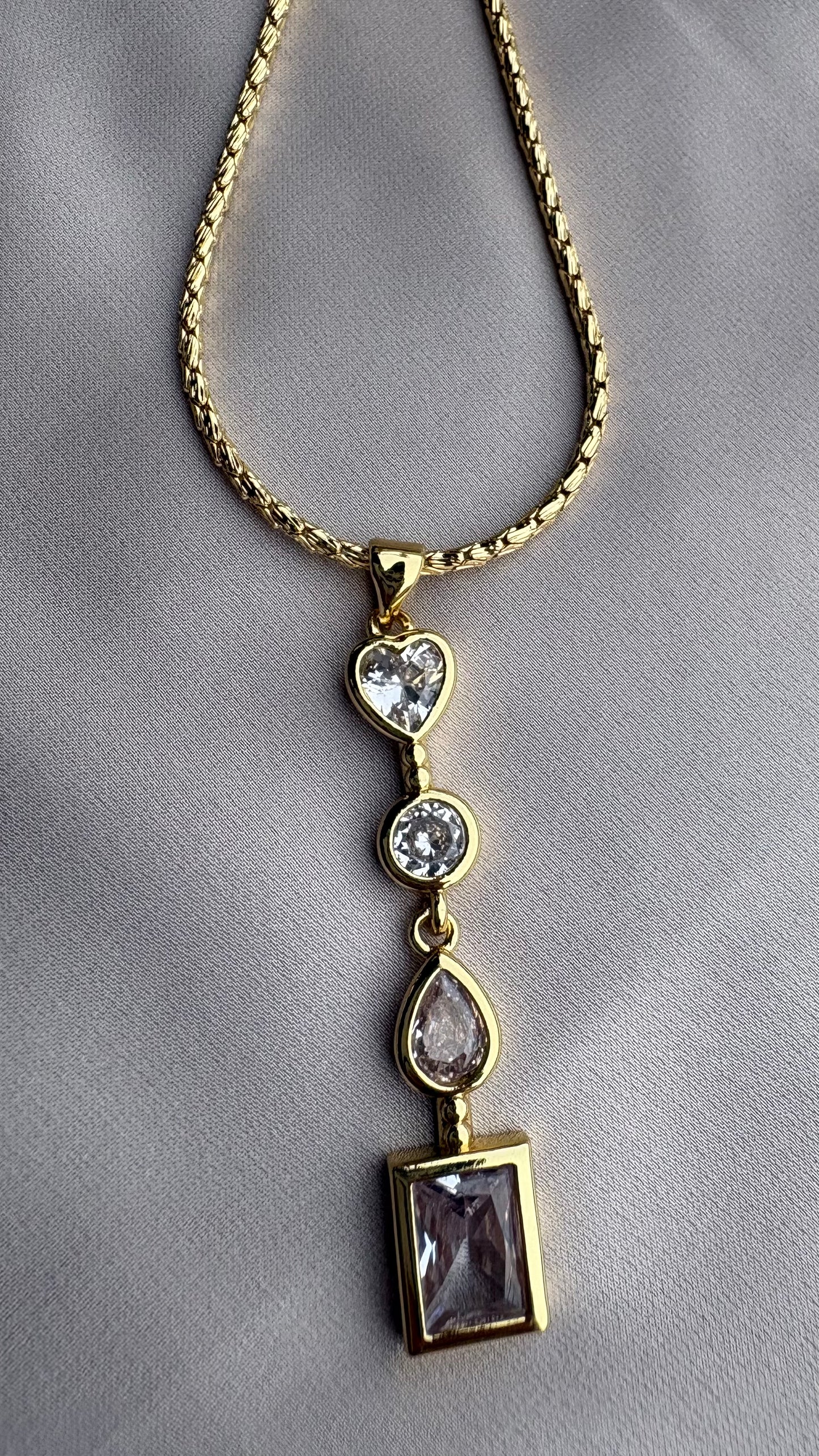 Collar Siri puntos de luz