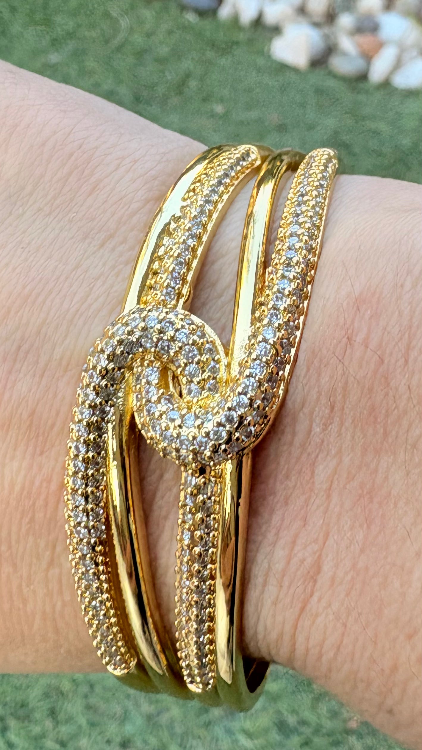 Esclava Nudo Microcircon