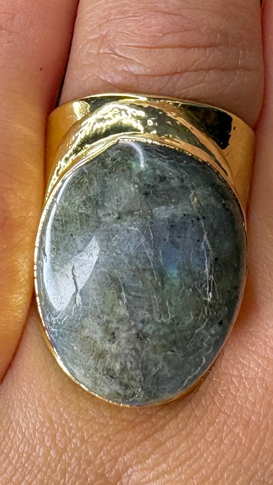 Anillo labradorita