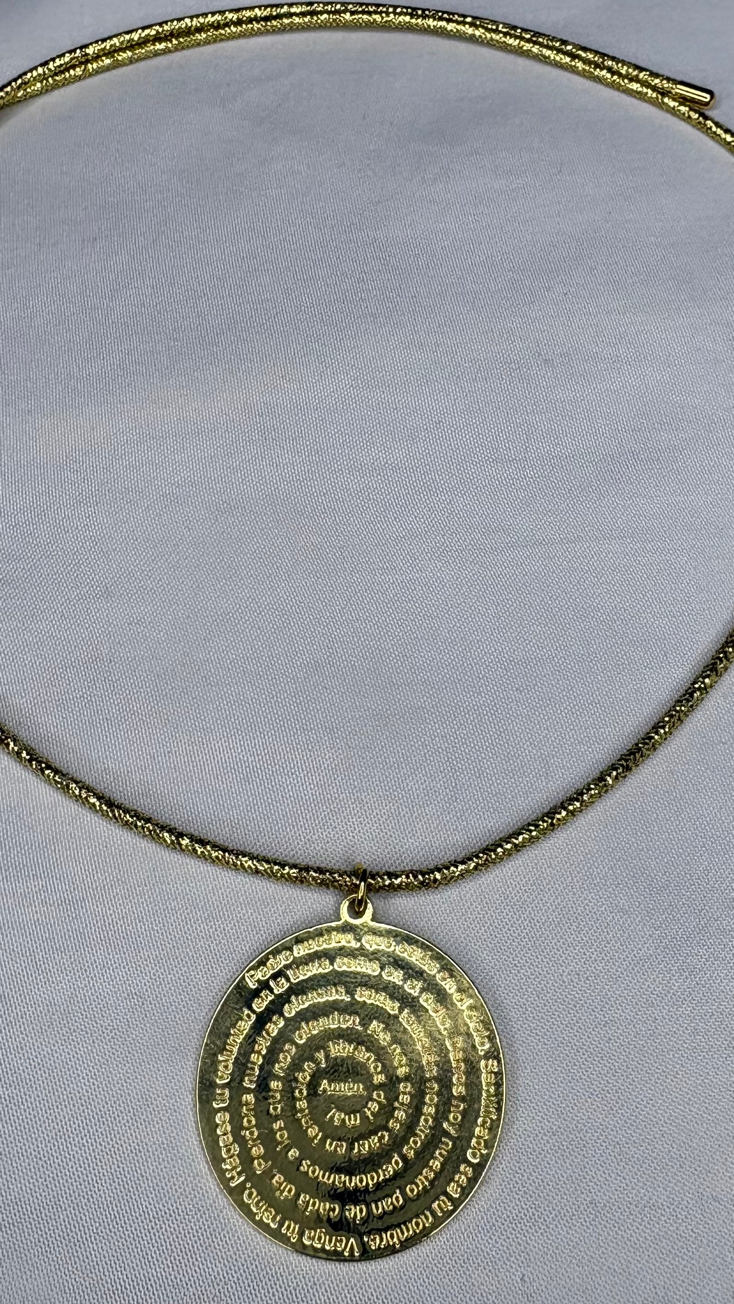 Collar Imán Padre Nuestro