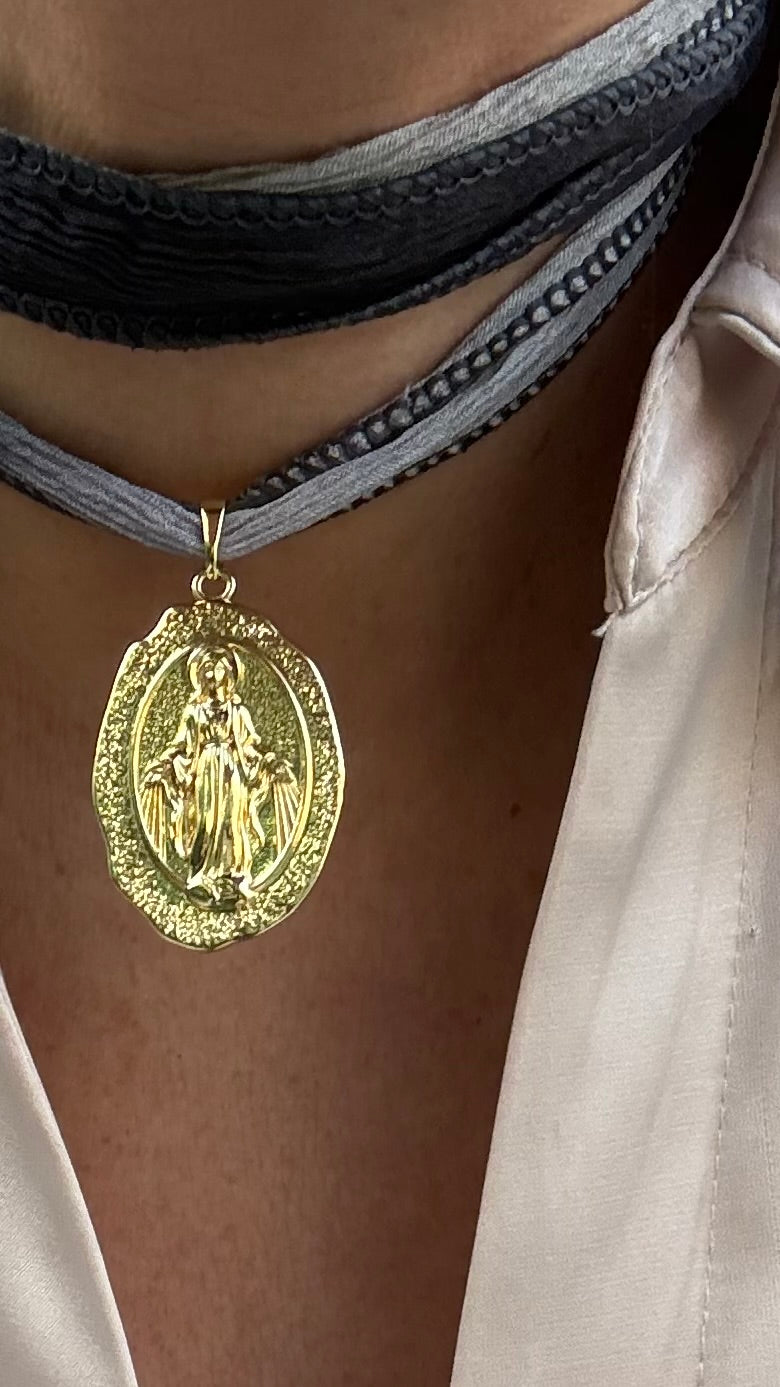 Collar Cinta de seda Virgencita 1 Metro