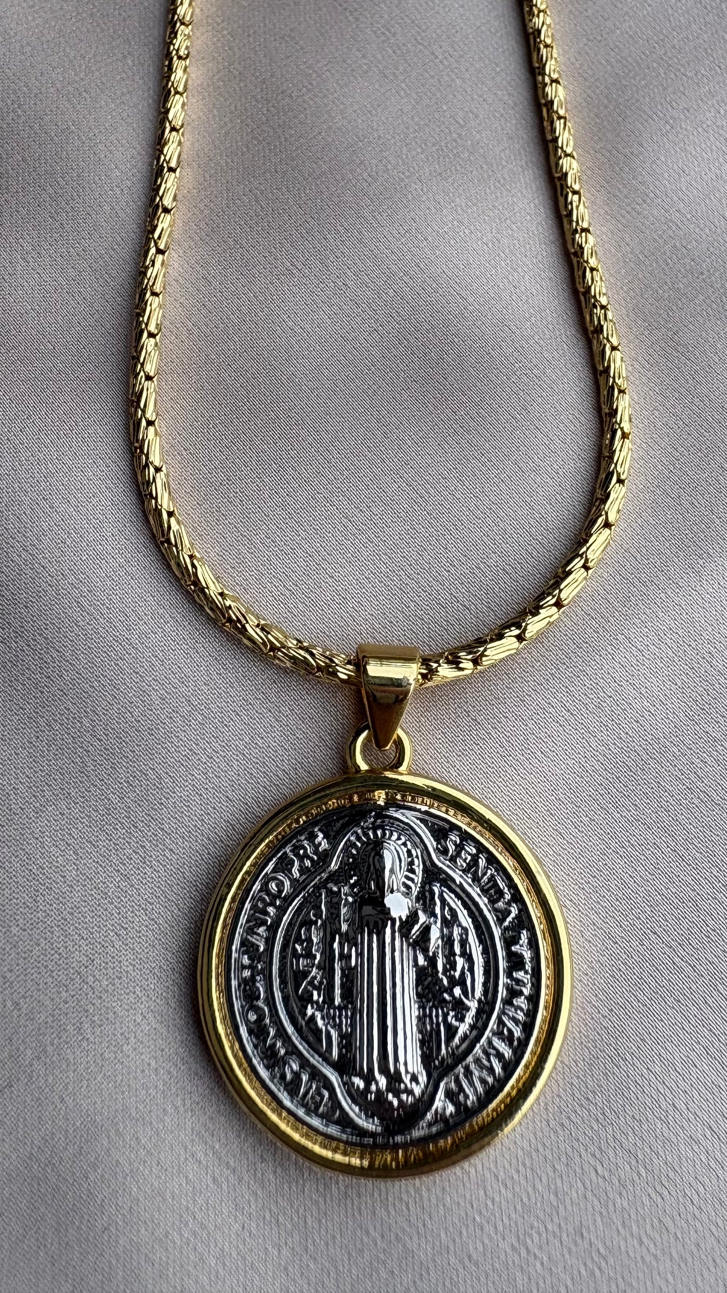 Collar San Benito 2 caras