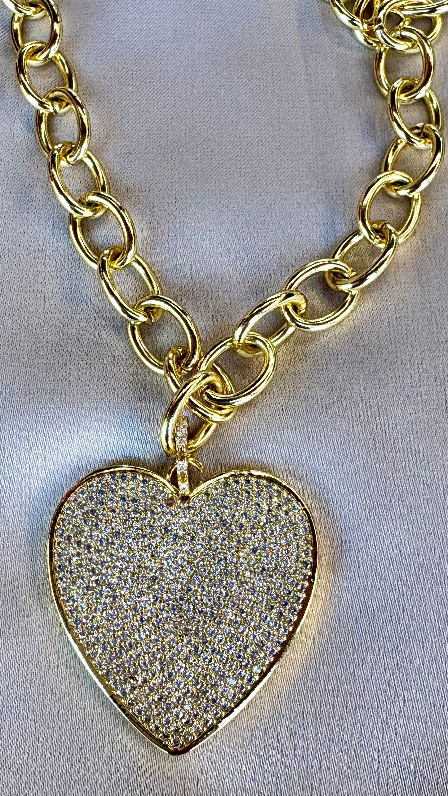 Collar Corazon Microcircones