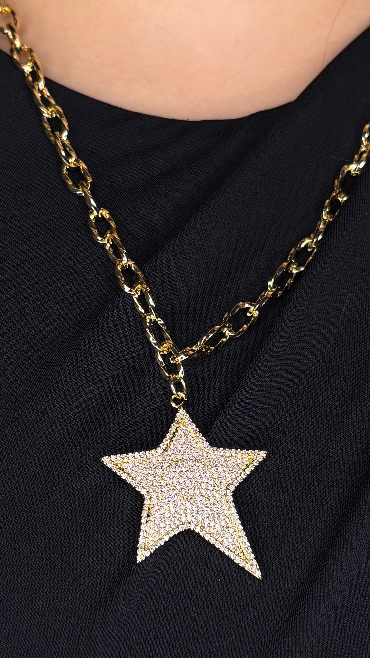 Collar Estrella Microcircones