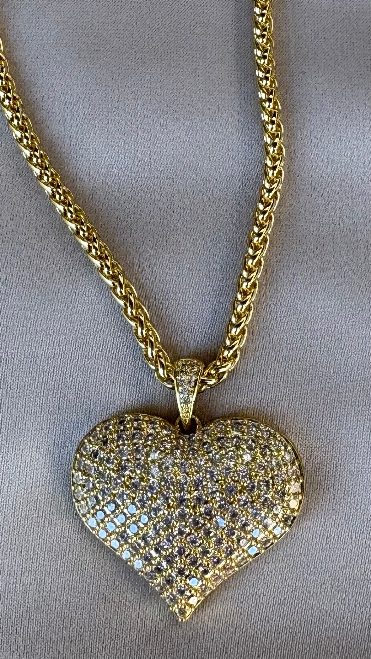 Collar Corazón en Punta