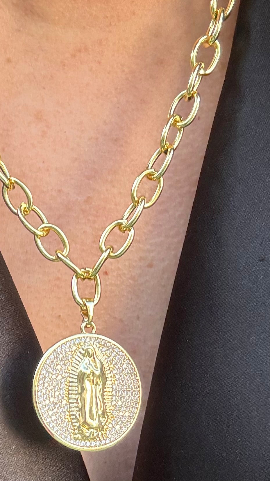 Collar Virgencita Microcircones