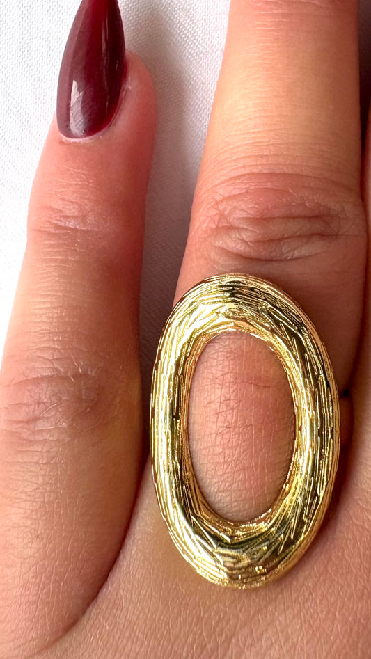 Anillo Ovalado Dorado