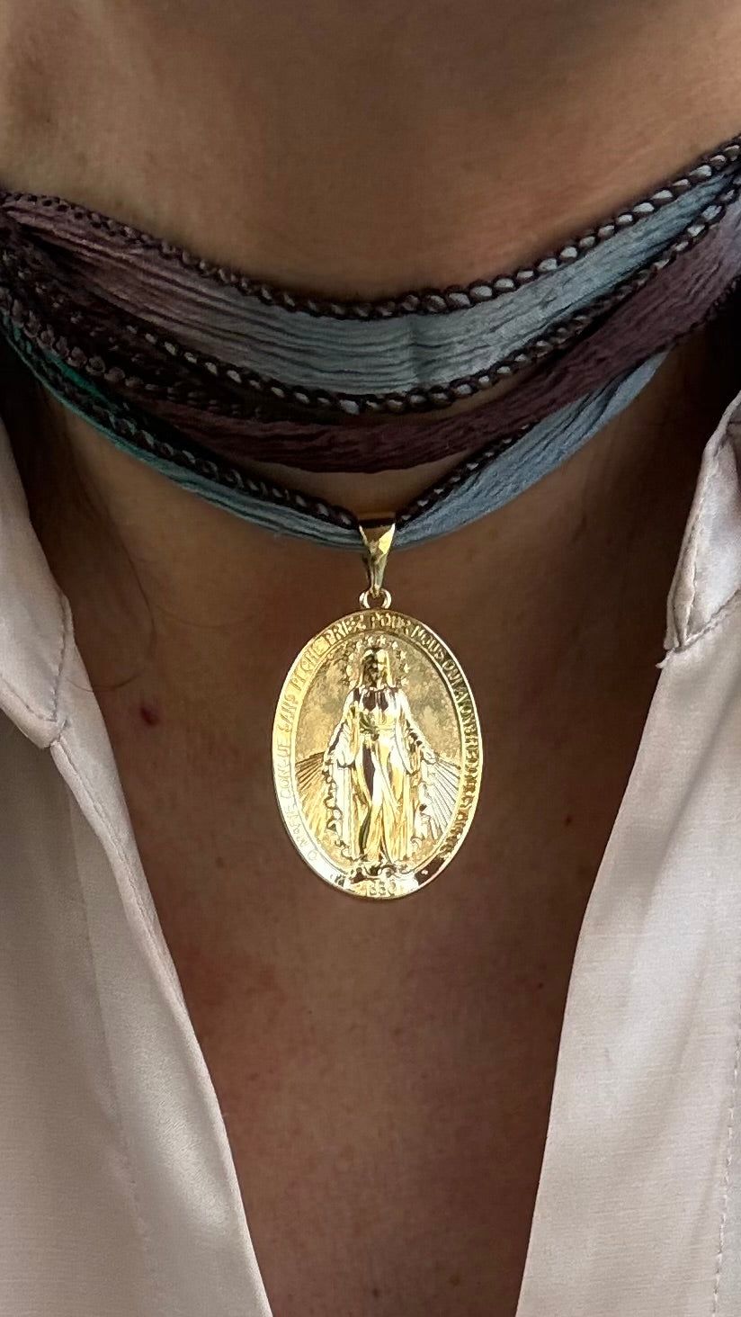 Collar Cinta de seda Virgencita 1 Metro