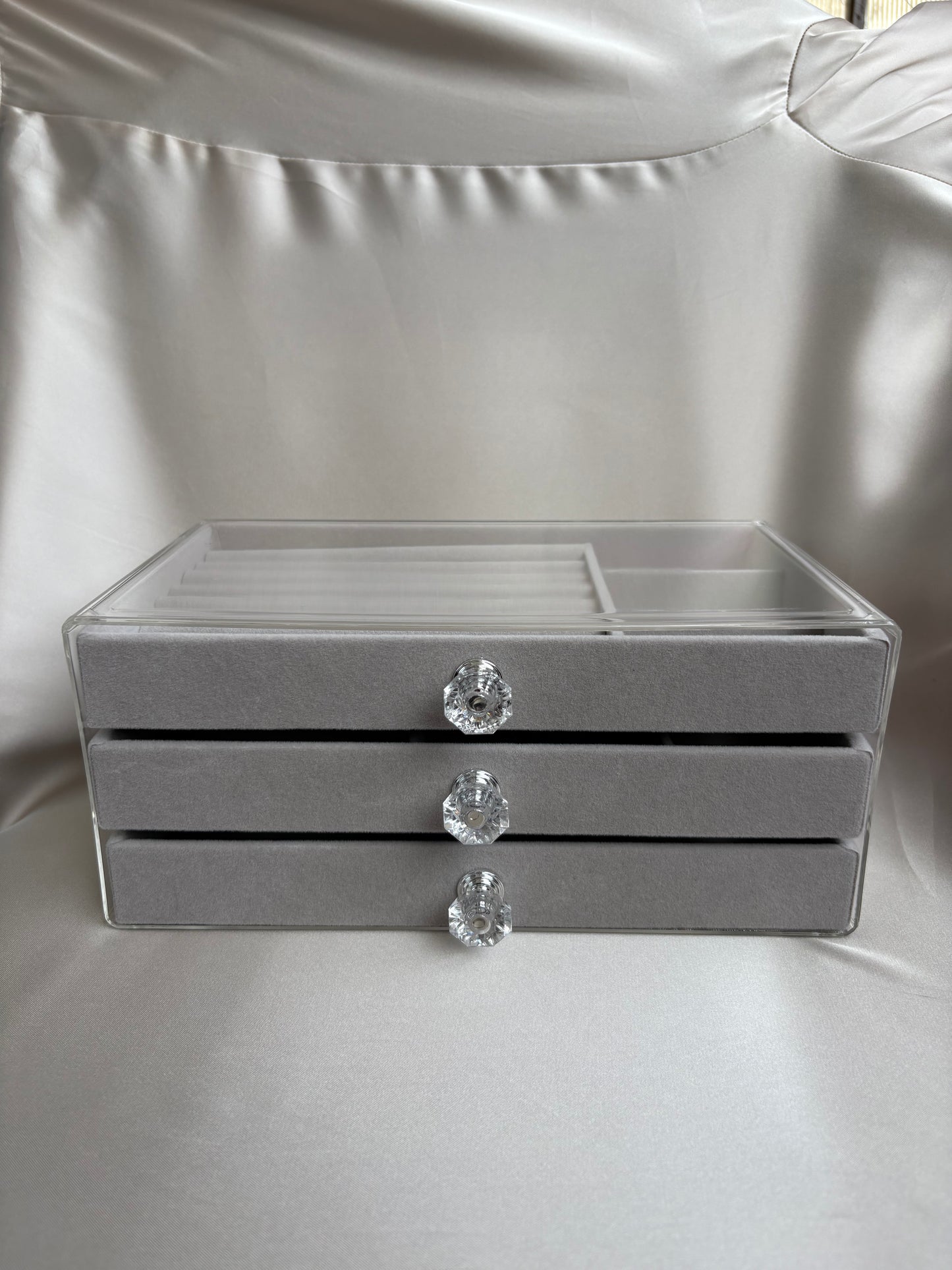 Organizador de tres niveles