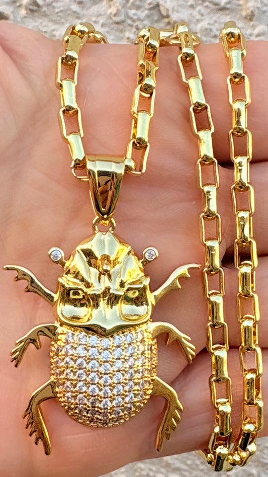 Collar Vichito microcircones enchapado en oro