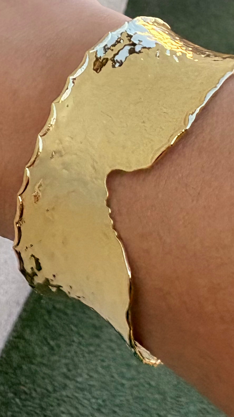 Esclava Diana Enchape en oro