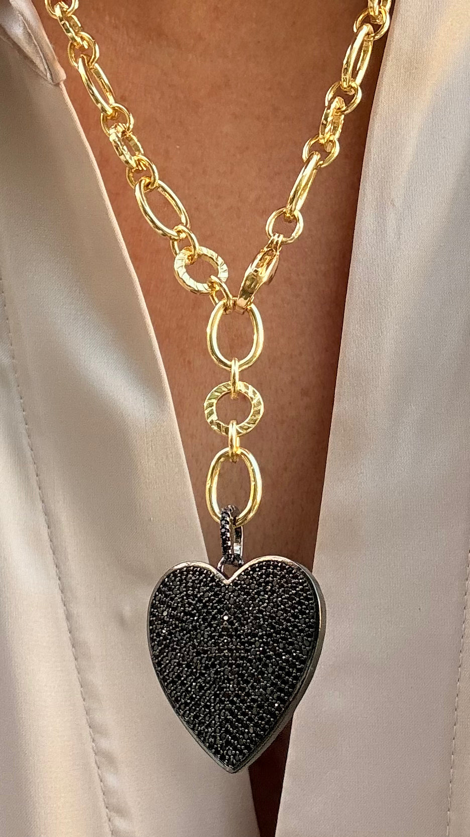 Collar Corazón Black Microcircon
