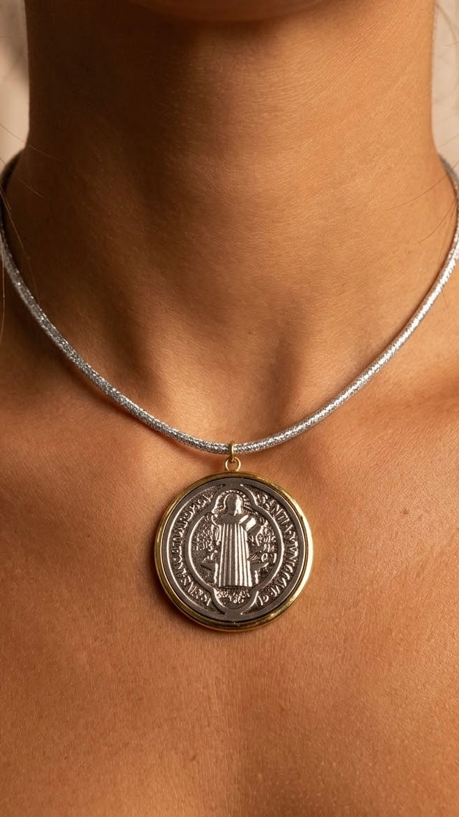Collar IMÁN San Benito GIRATORIO PLATEADO