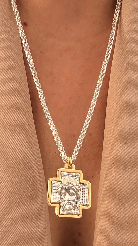 Collar Jesus en relieve plata y oro
