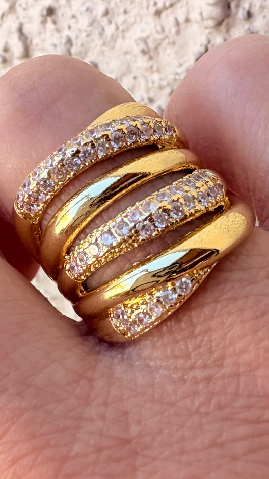 Anillo Lounge gold
