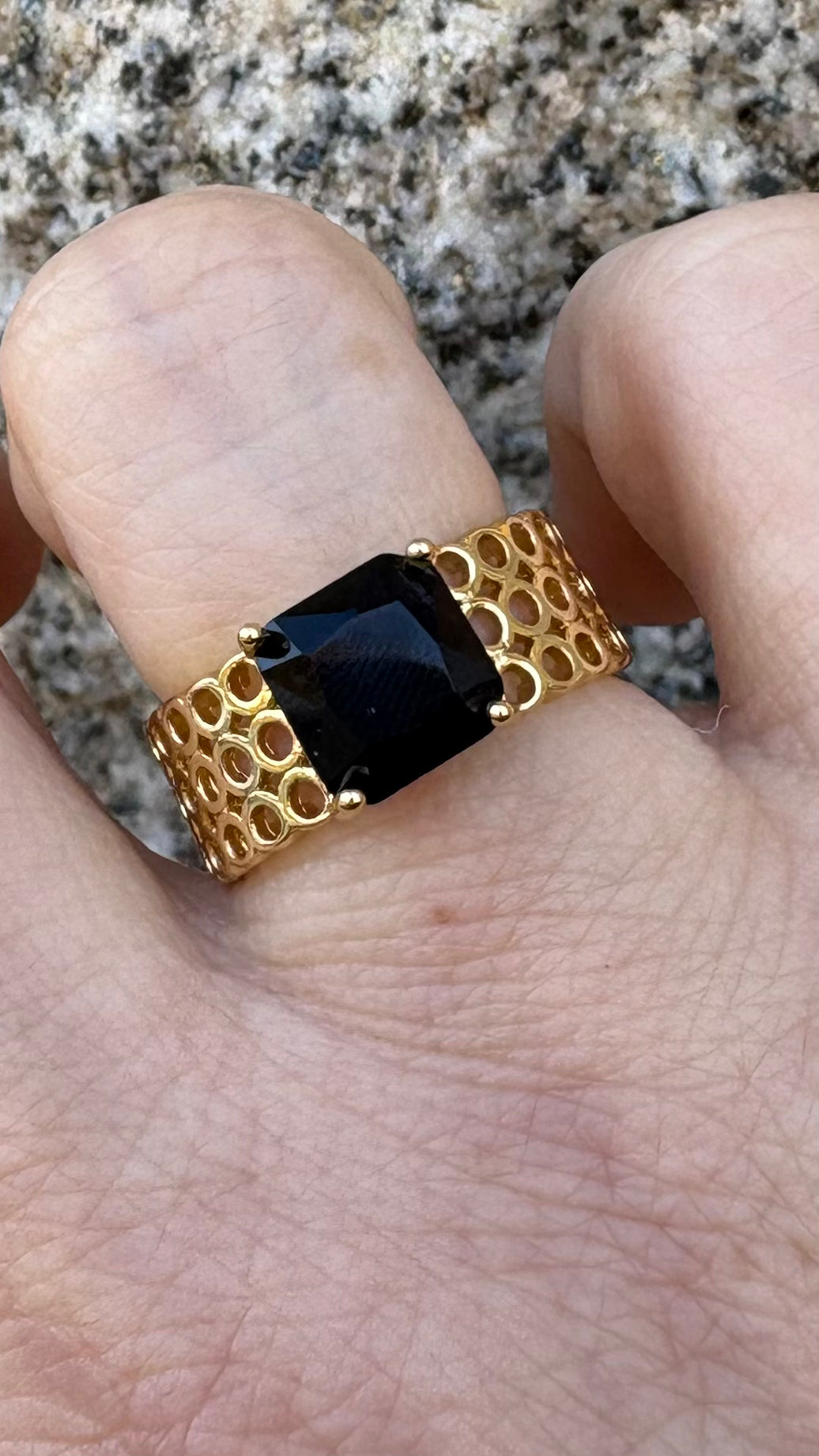 Anillo Black tejido