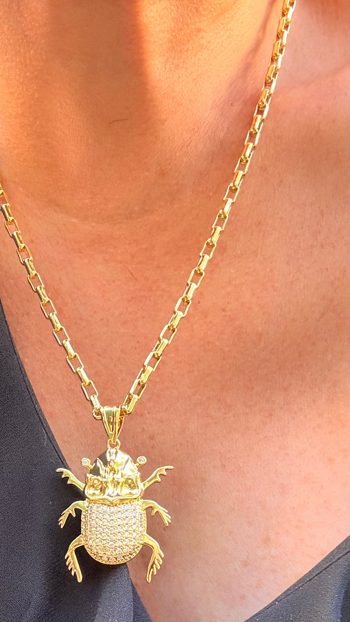 Collar Vichito microcircones enchapado en oro