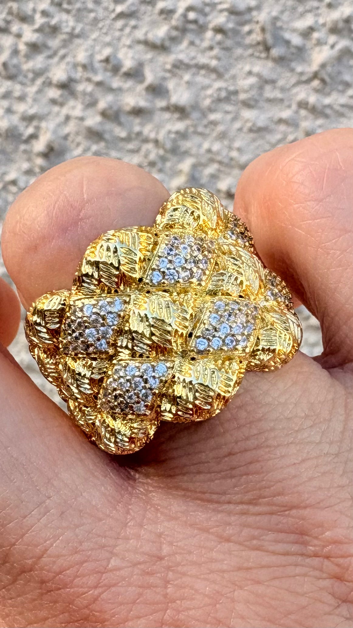 Anillo Diva microcircones