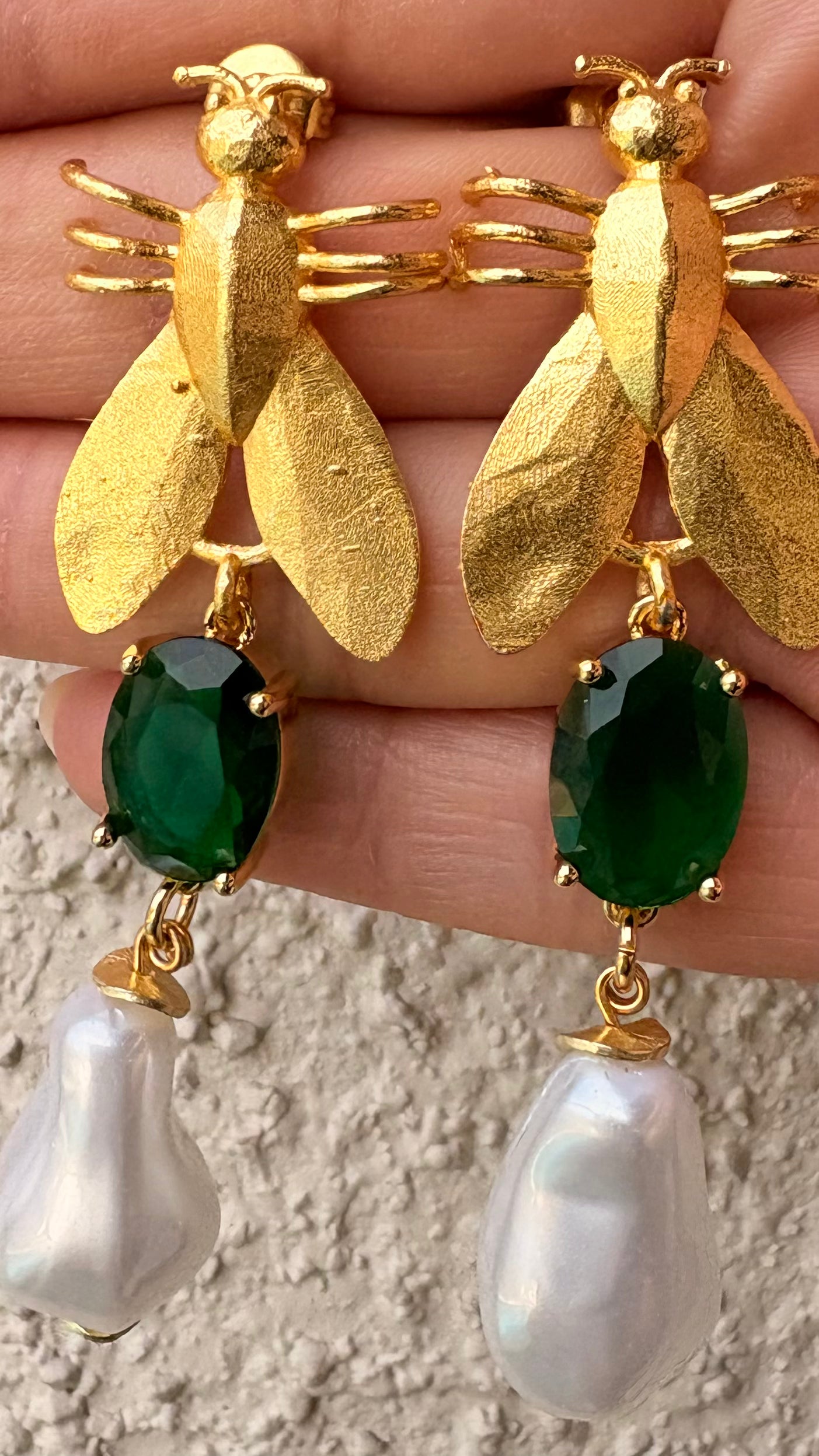 Aros Abeja Cristal y Perla