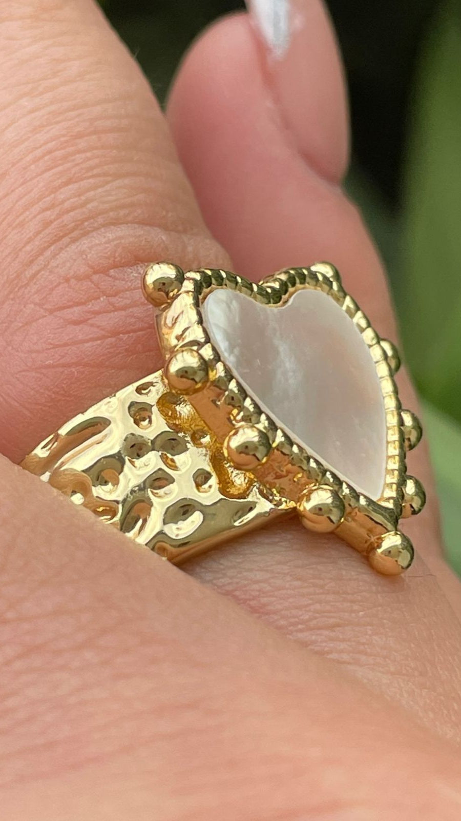 Anillo Corazón Nacarado